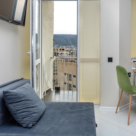 Saburtalo Vip Apartments 37 1 Tbilisi Ngoại thất bức ảnh